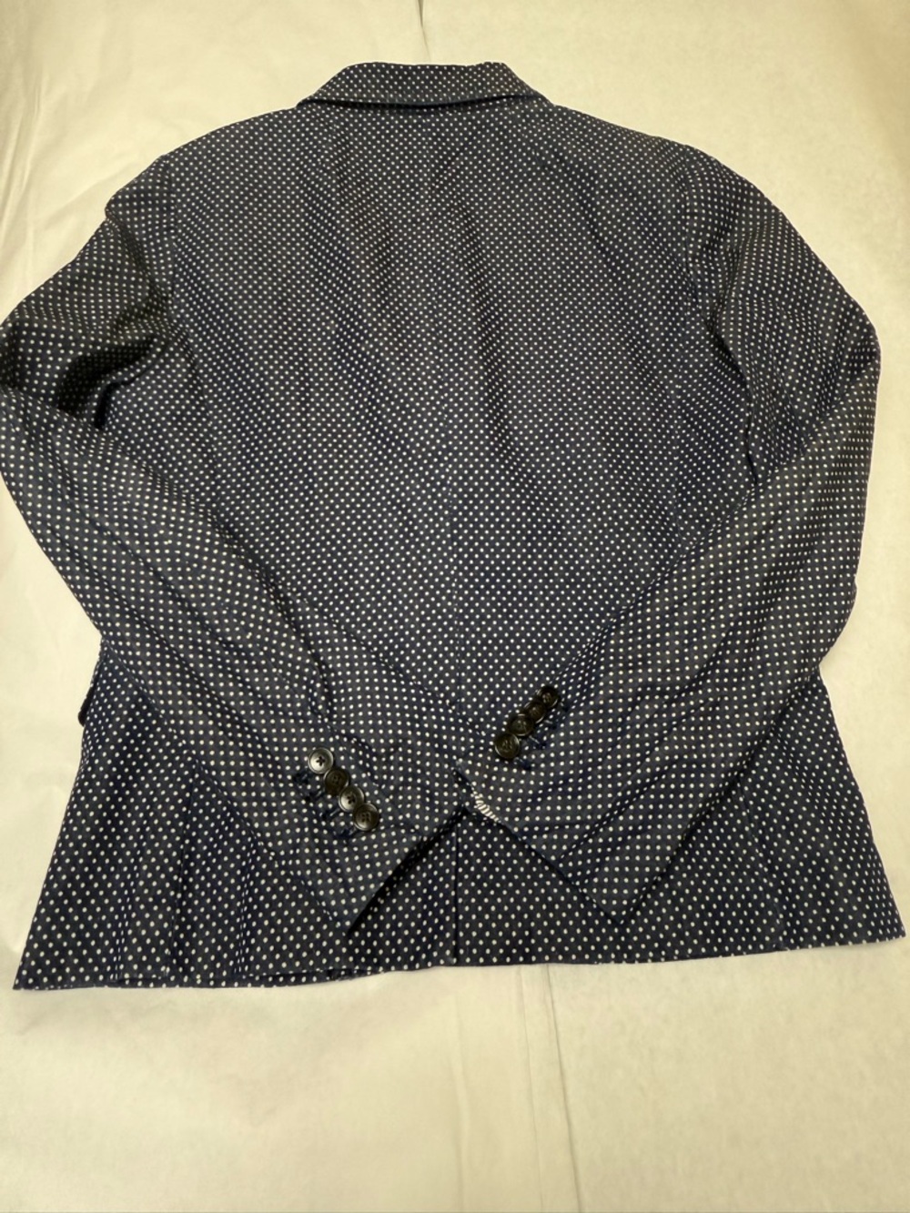 J.Crew schoolboy blazer in a navy blue and white polka dot pattern. 🔵 - Picture 3 of 12